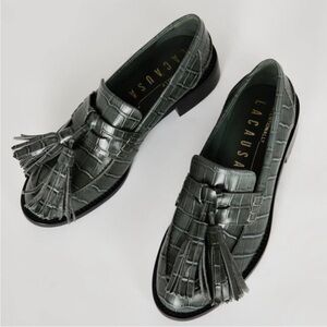 LACAUSA x Intentionally ___ Blank Green Crocodile Tassel Loafers